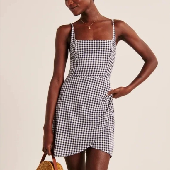 Abercrombie & Fitch Dresses & Skirts - NWT Abercrombie & Fitch Navy Gingham Mini Dress | Size LP